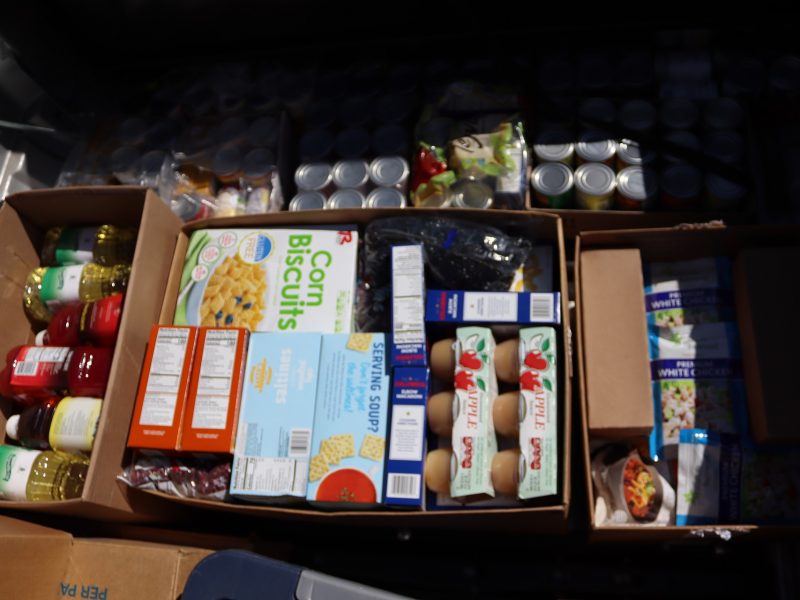 Juices, sealed meats, dry goods, fruits and cheese.