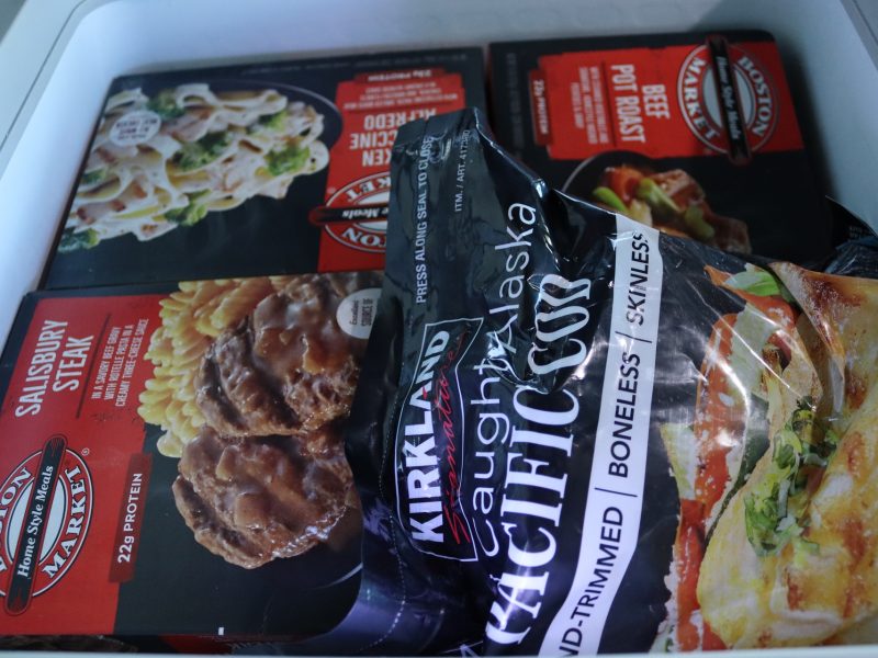 Many healthy frozen entrees and fish.
